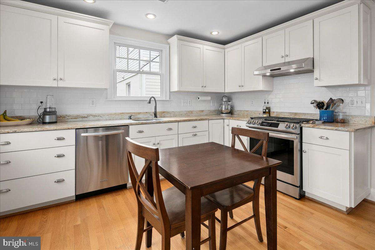 NEW ALEXANDRIA - Residential