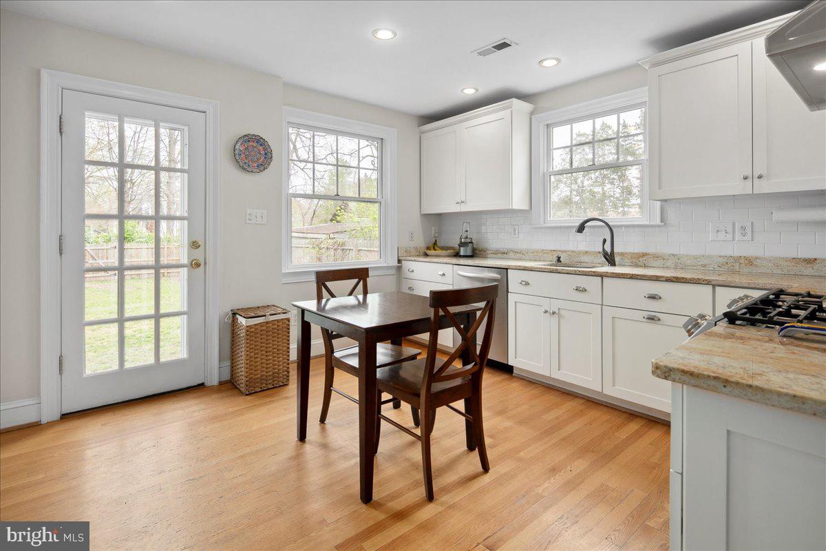 NEW ALEXANDRIA - Residential