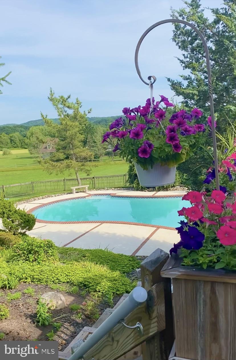 TOWER HILL - Residential