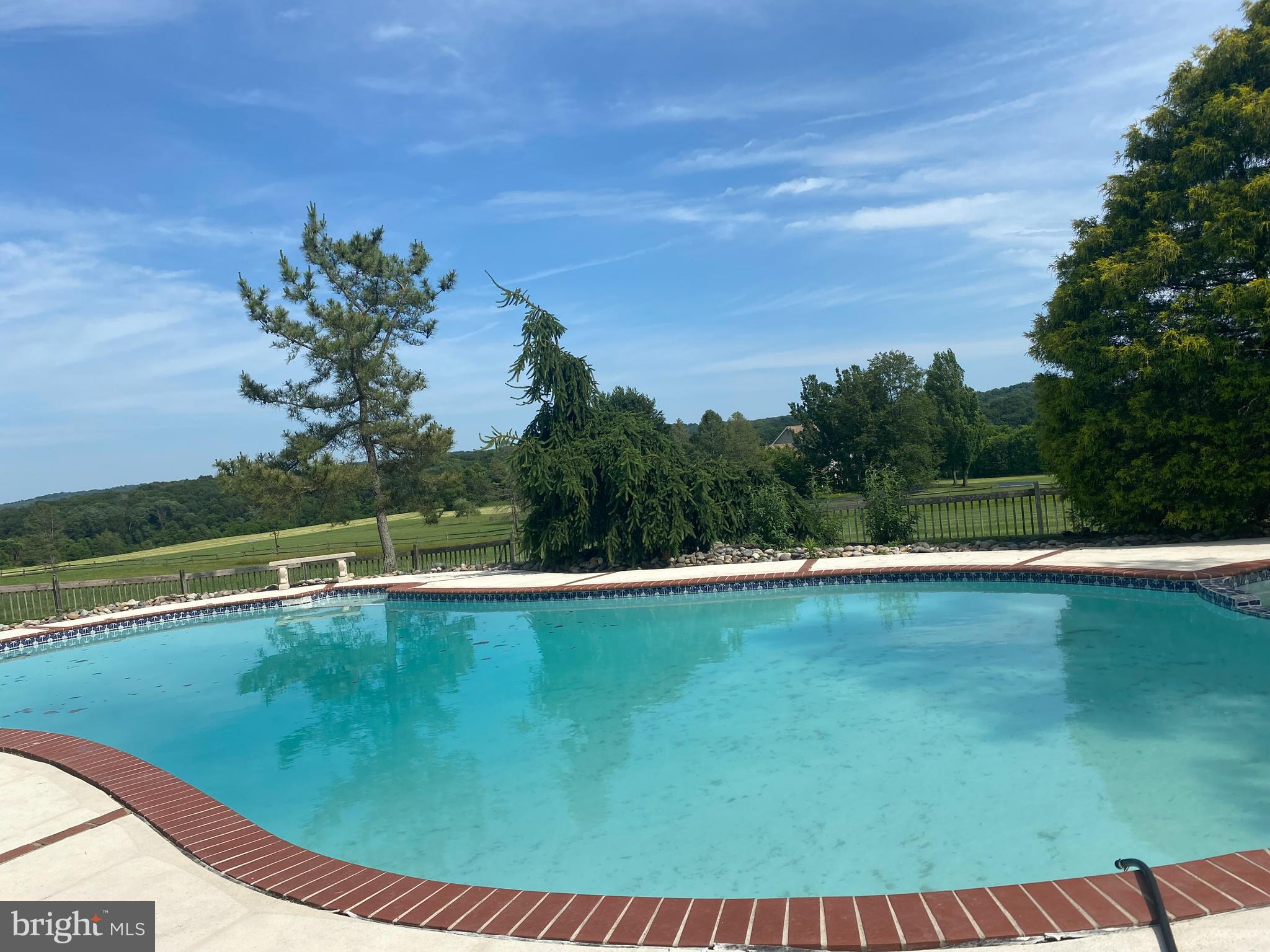 TOWER HILL - Residential