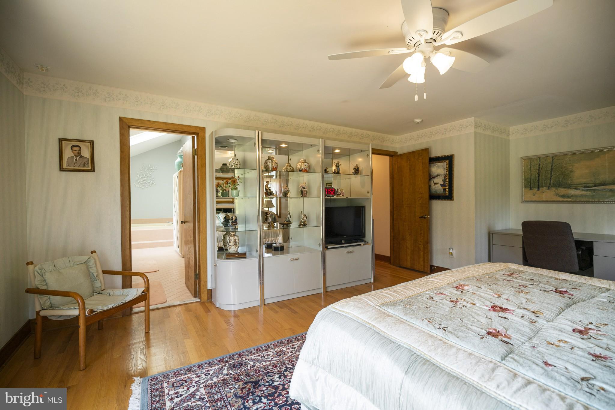 TOWER HILL - Residential