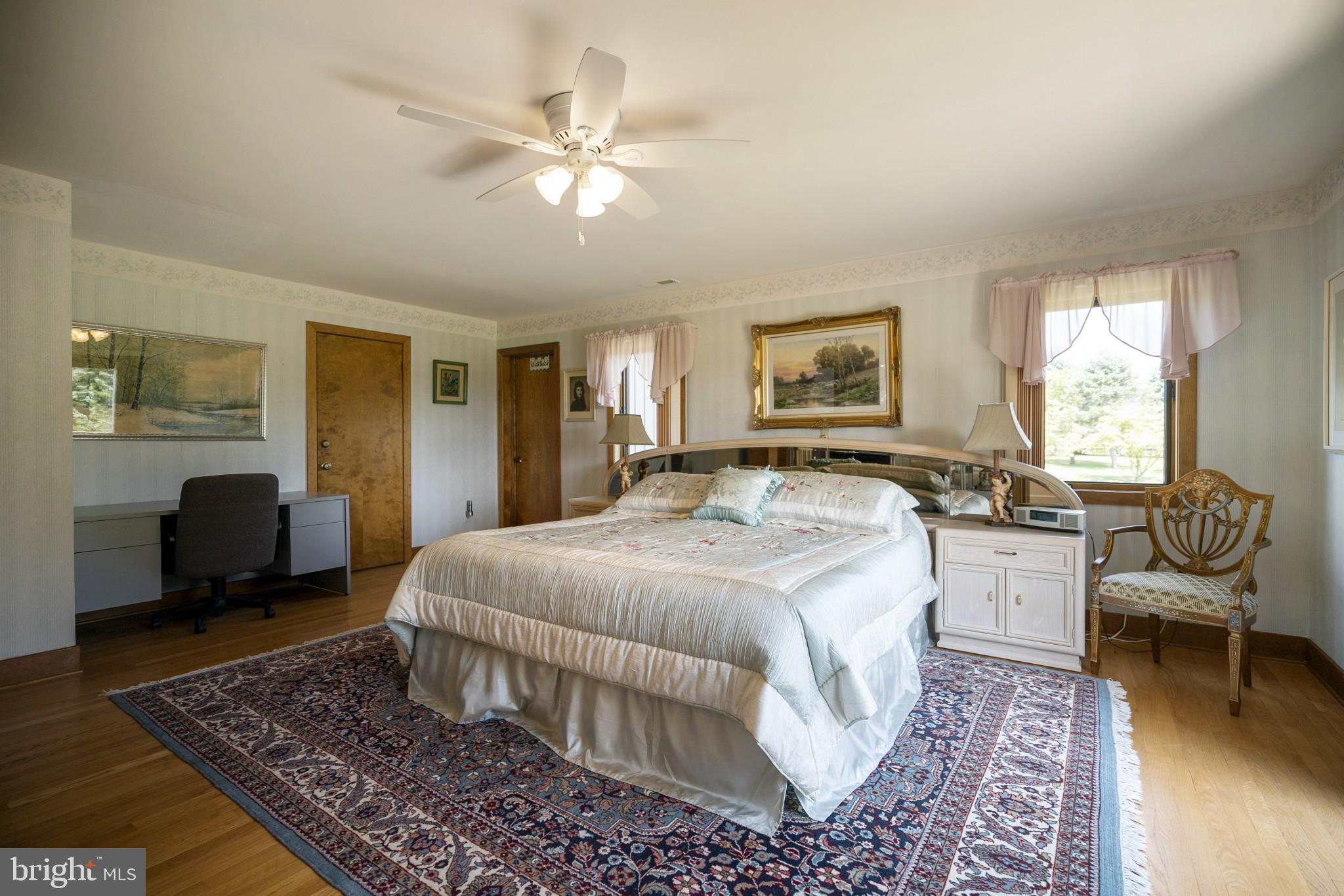 TOWER HILL - Residential