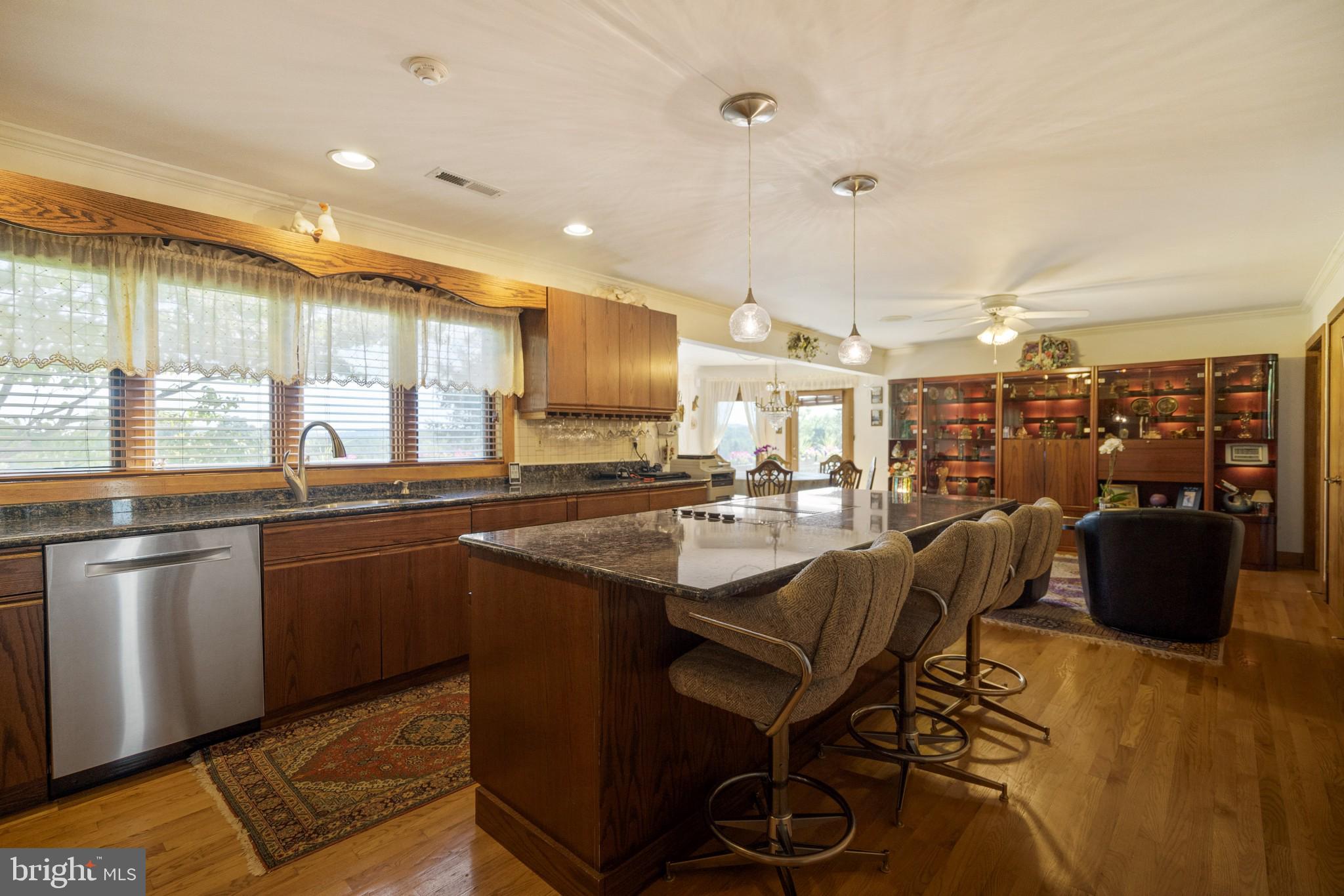 TOWER HILL - Residential