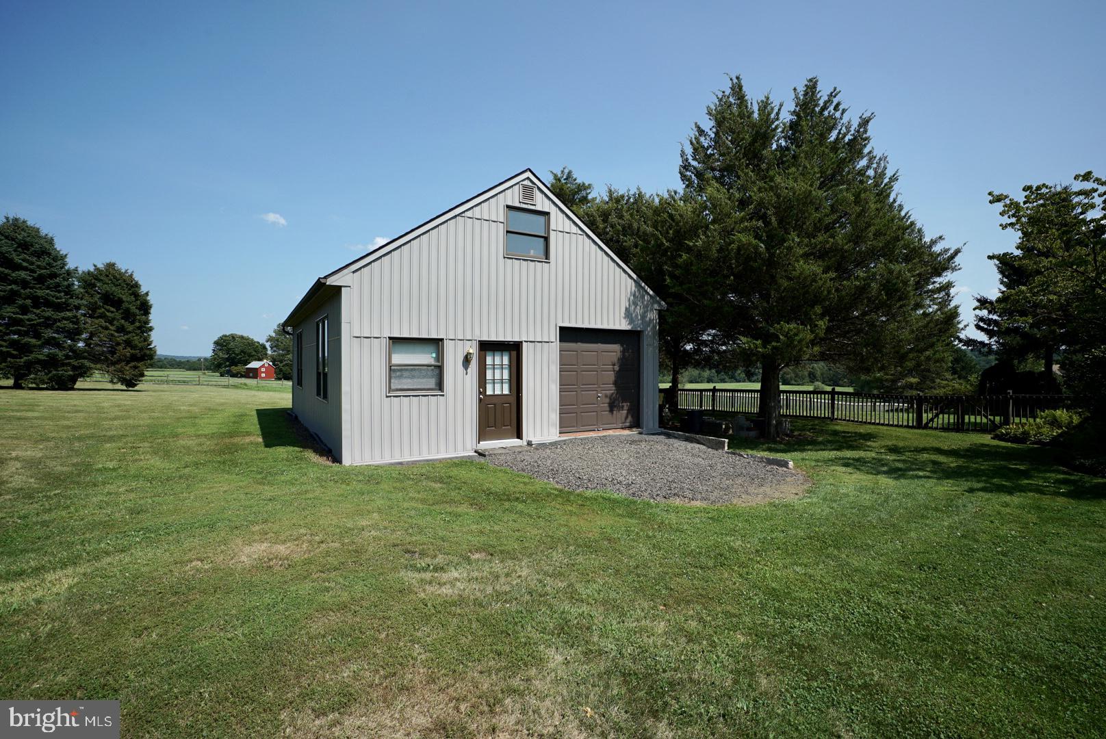 TOWER HILL - Residential