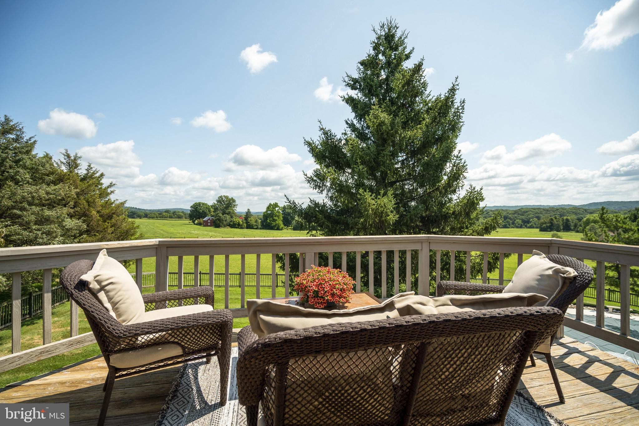 TOWER HILL - Residential