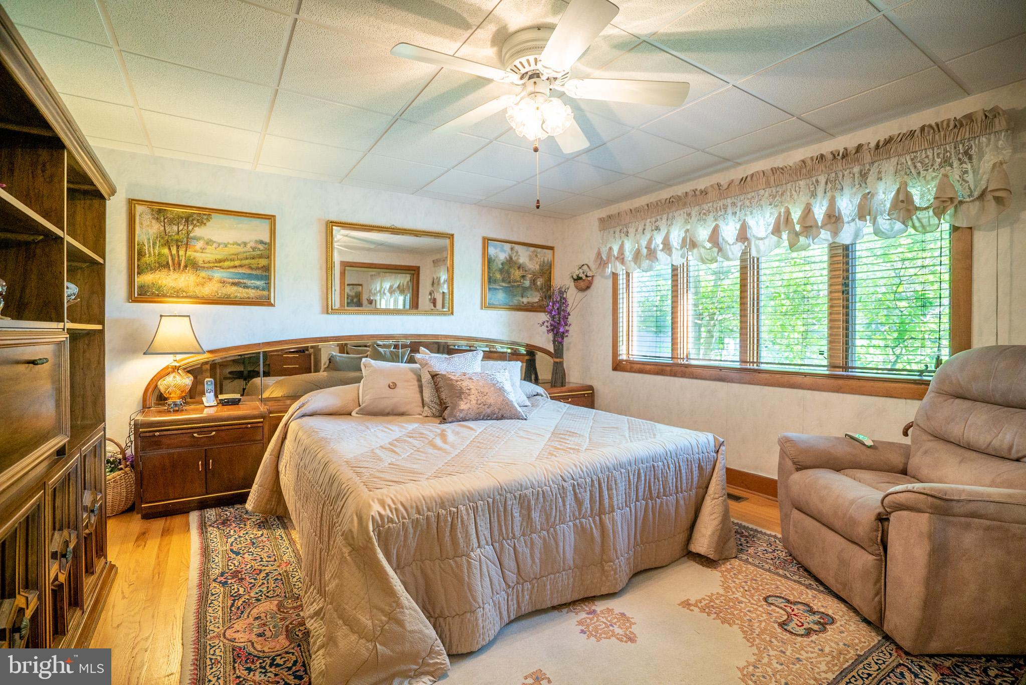 TOWER HILL - Residential