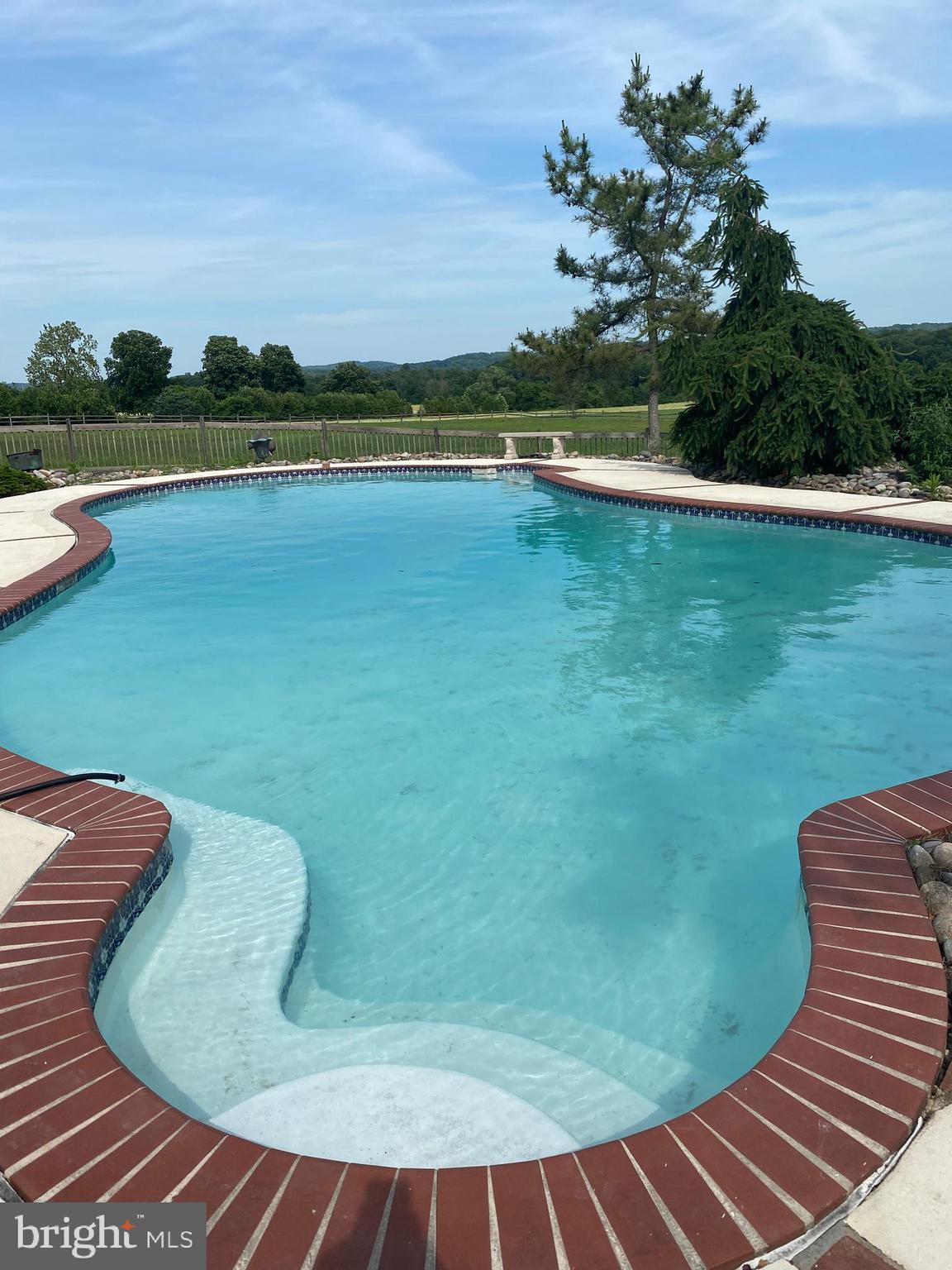 TOWER HILL - Residential