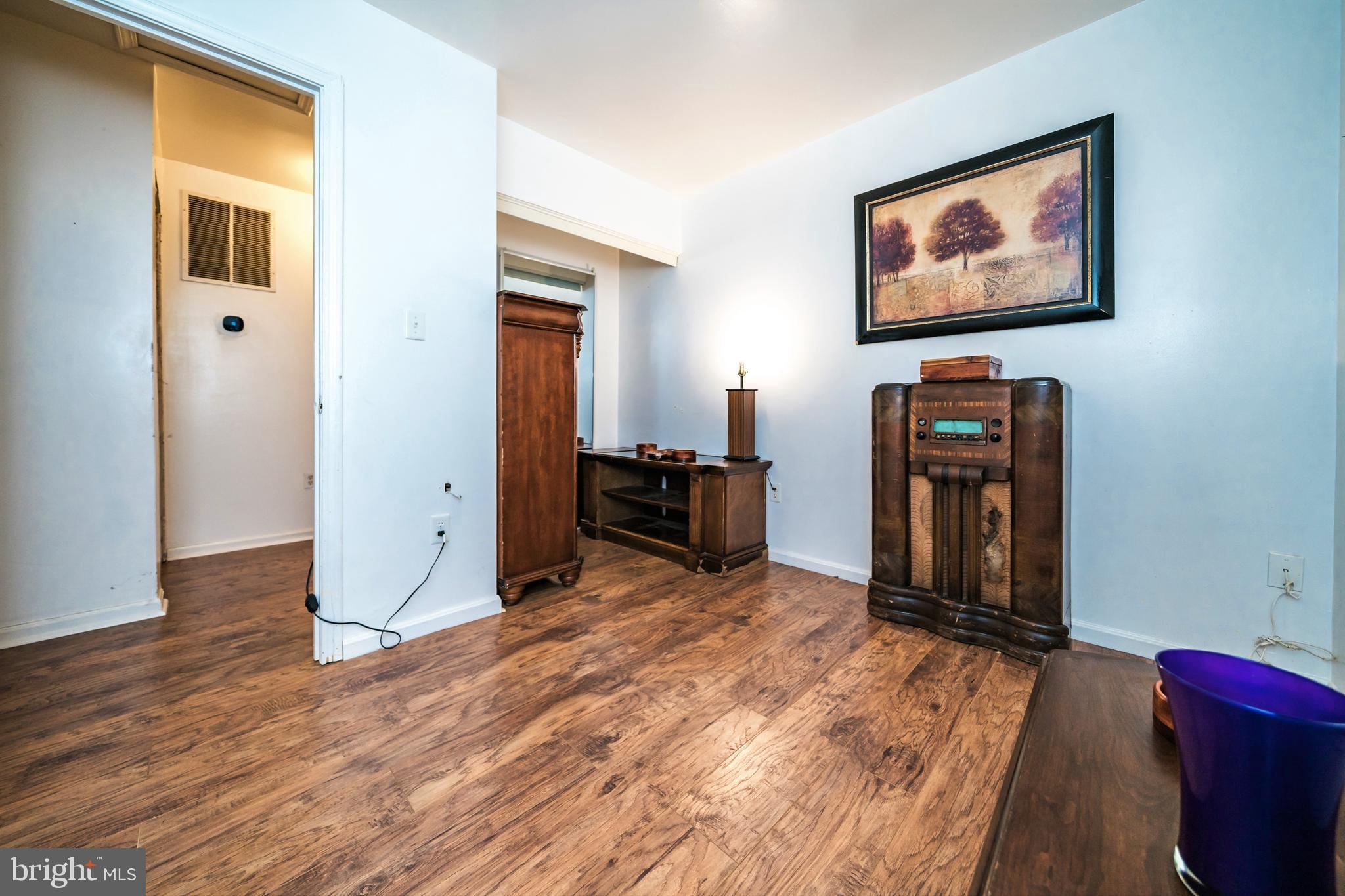 WARREN J WILLETT - Residential