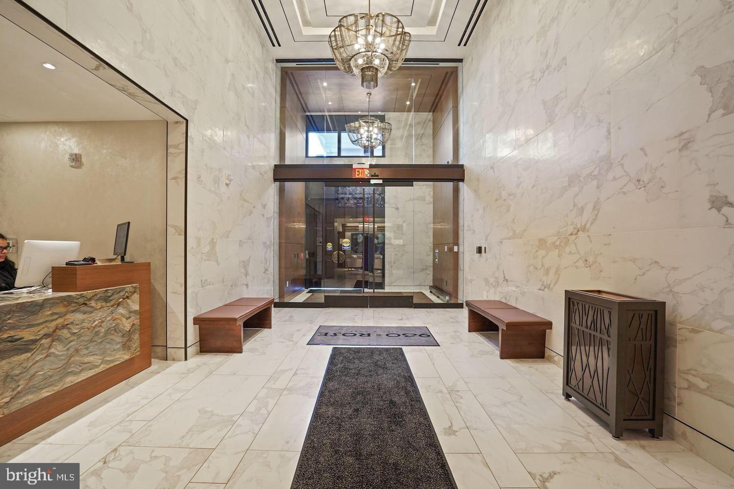 PIKE AND ROSE - Residential