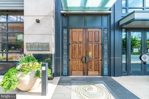 Photo of 930 Rose Ave #1202, NORTH BETHESDA, MD 20852 (MLS # MDMC2214688)