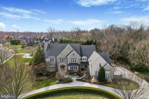 909 N Penn Oak, Lower Gwynedd, PA MLS: PAMC2174248