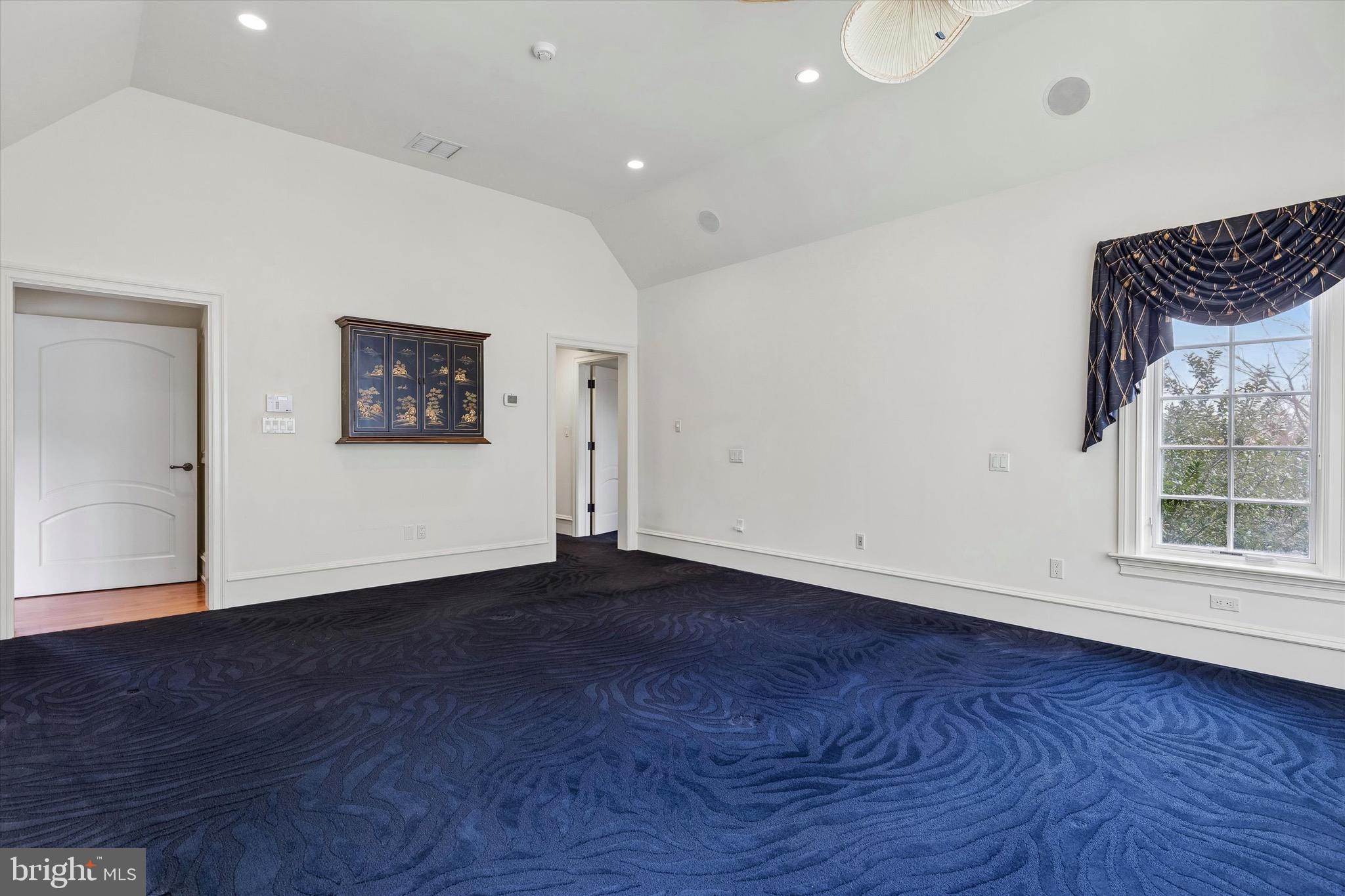 EVANS MEADOW - Residential