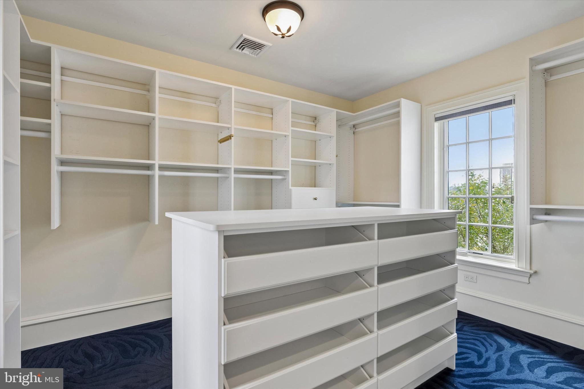 EVANS MEADOW - Residential