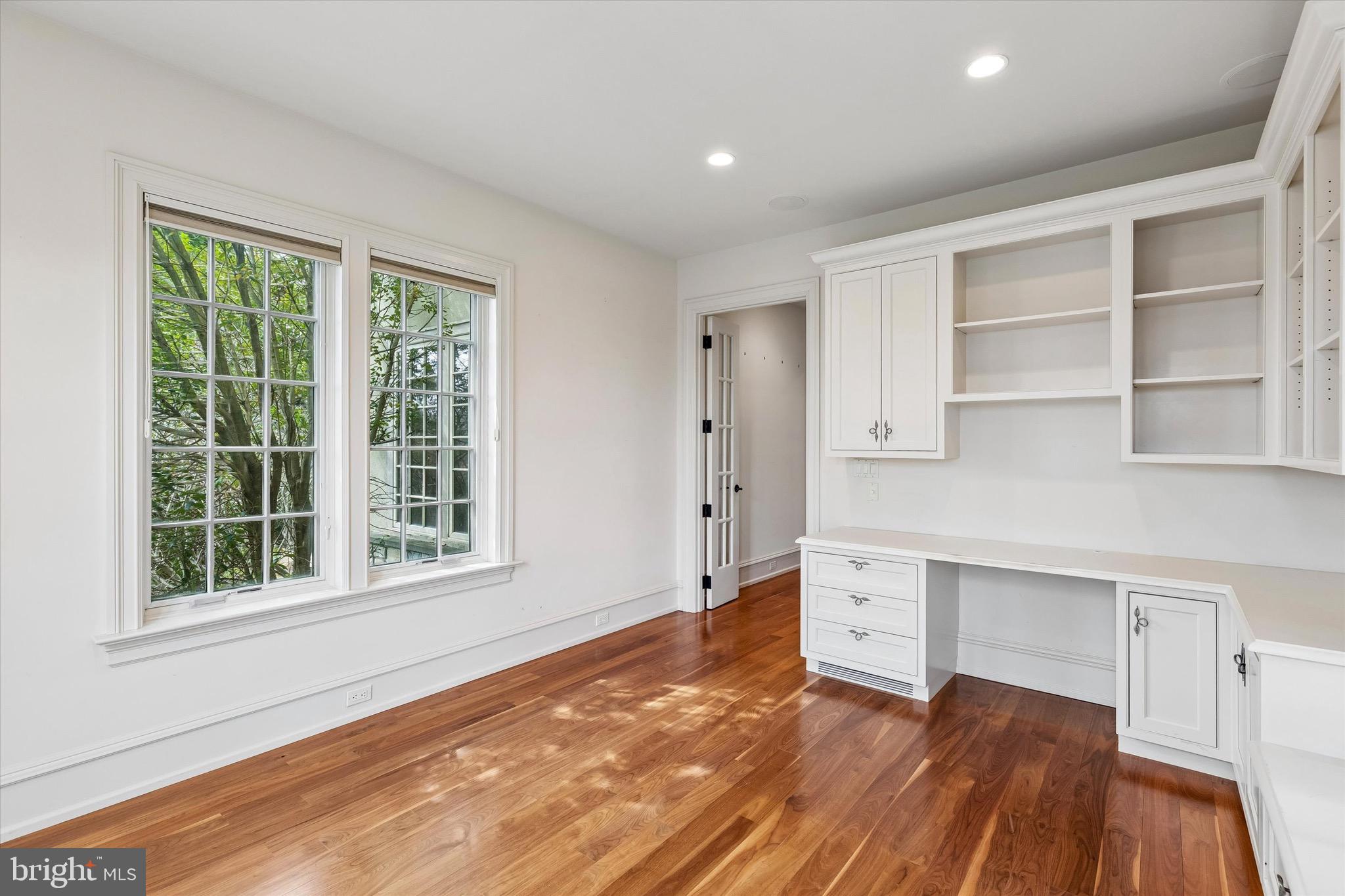 EVANS MEADOW - Residential