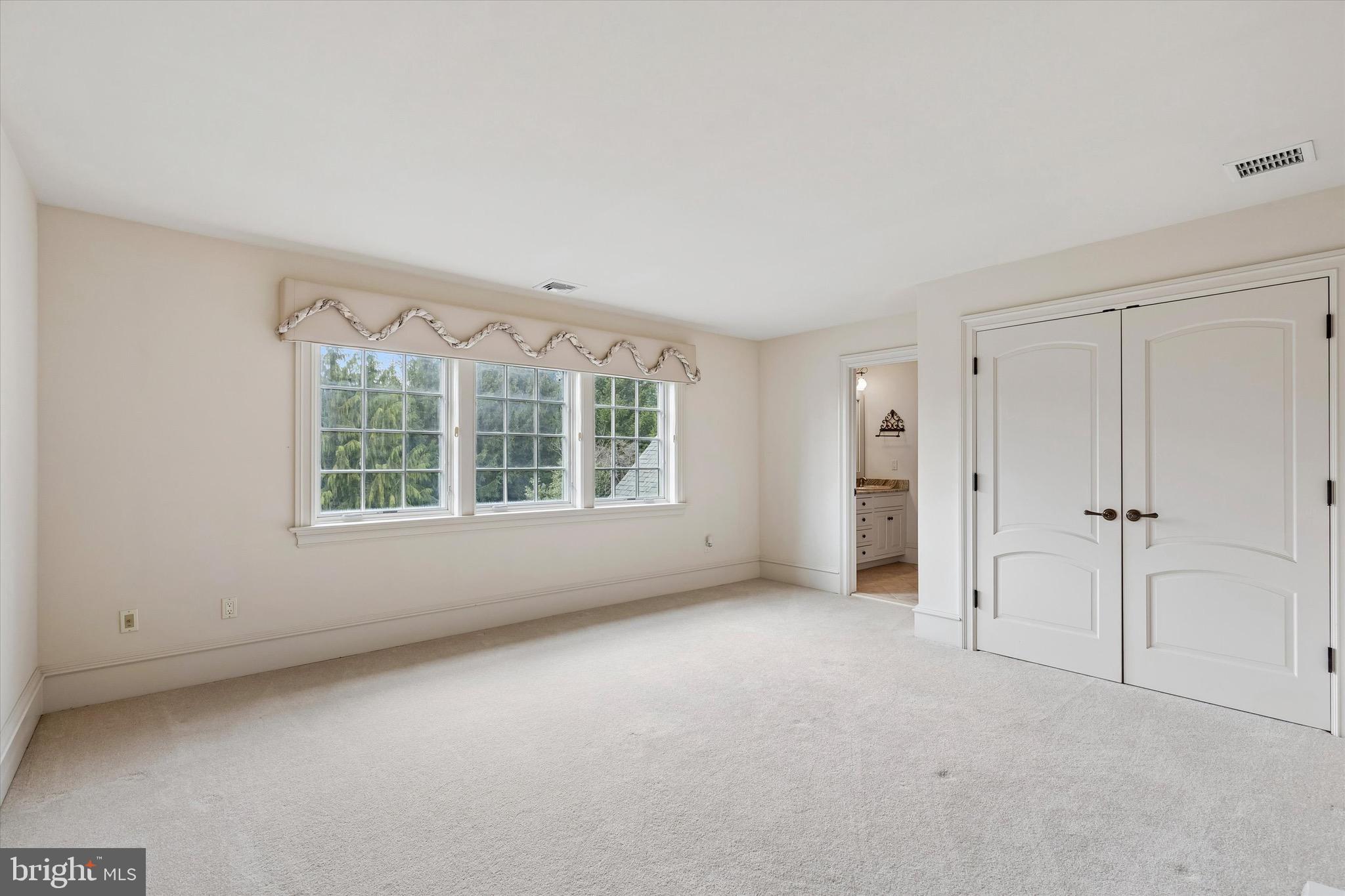 EVANS MEADOW - Residential