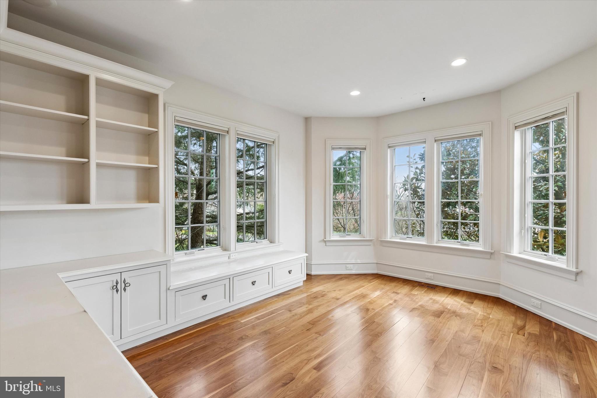 EVANS MEADOW - Residential