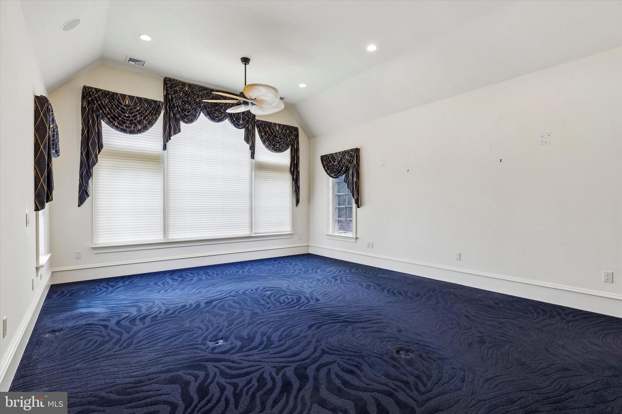 EVANS MEADOW - Residential