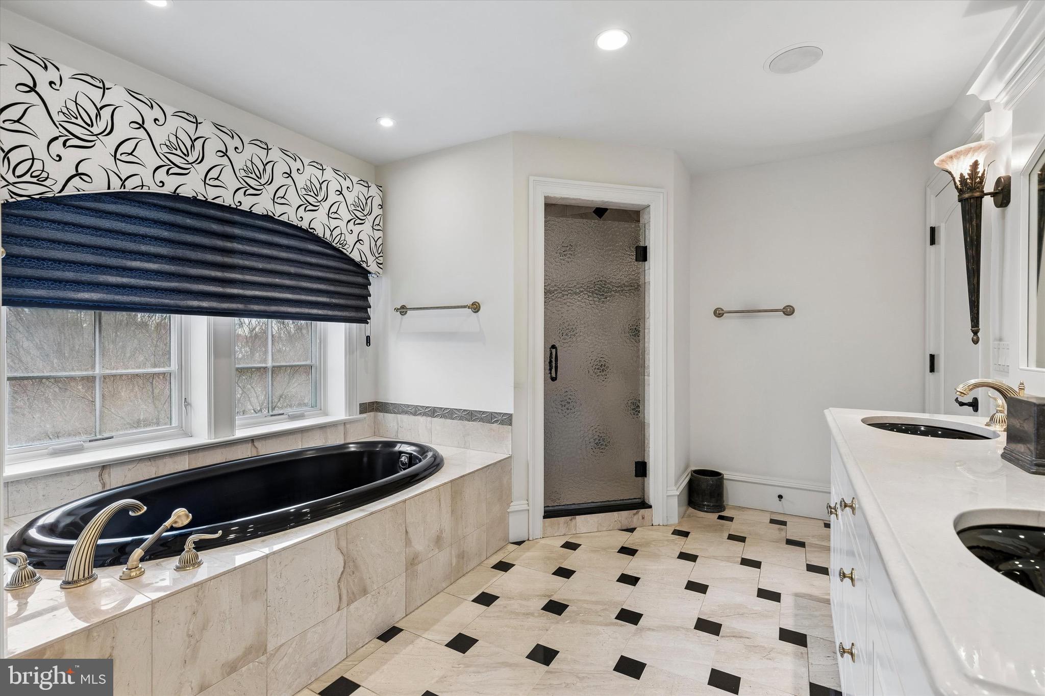 EVANS MEADOW - Residential