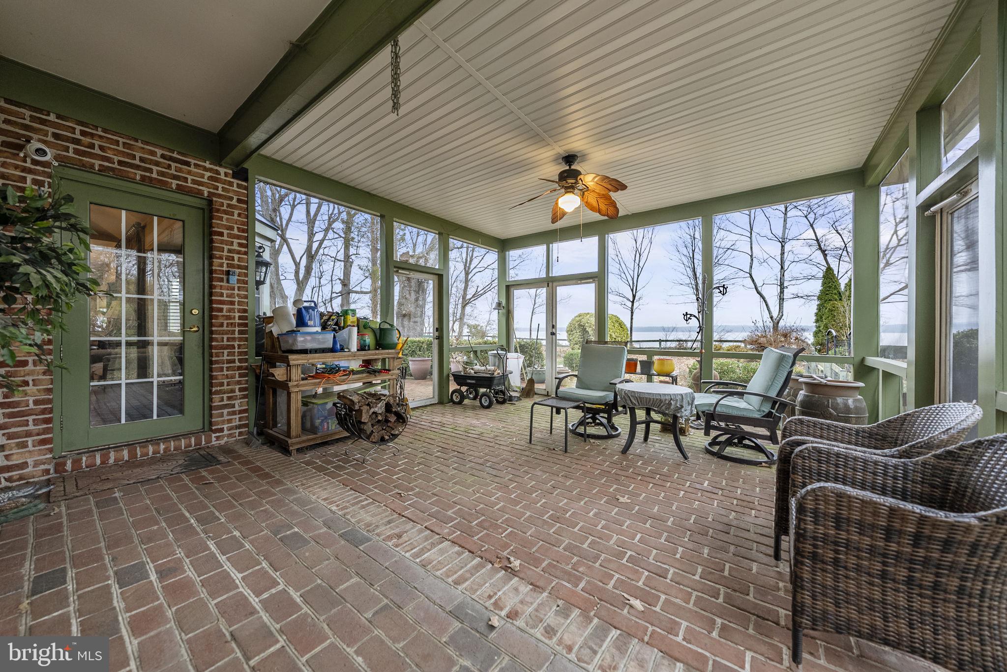 HALLOWING POINT RIVER ESTATES - Residential