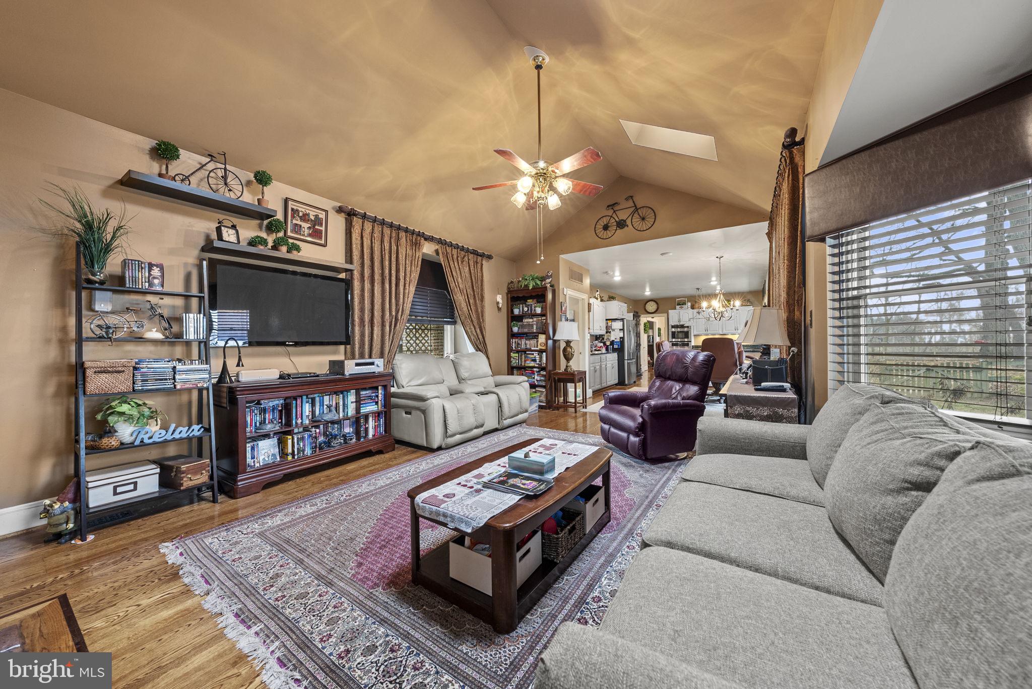 HALLOWING POINT RIVER ESTATES - Residential