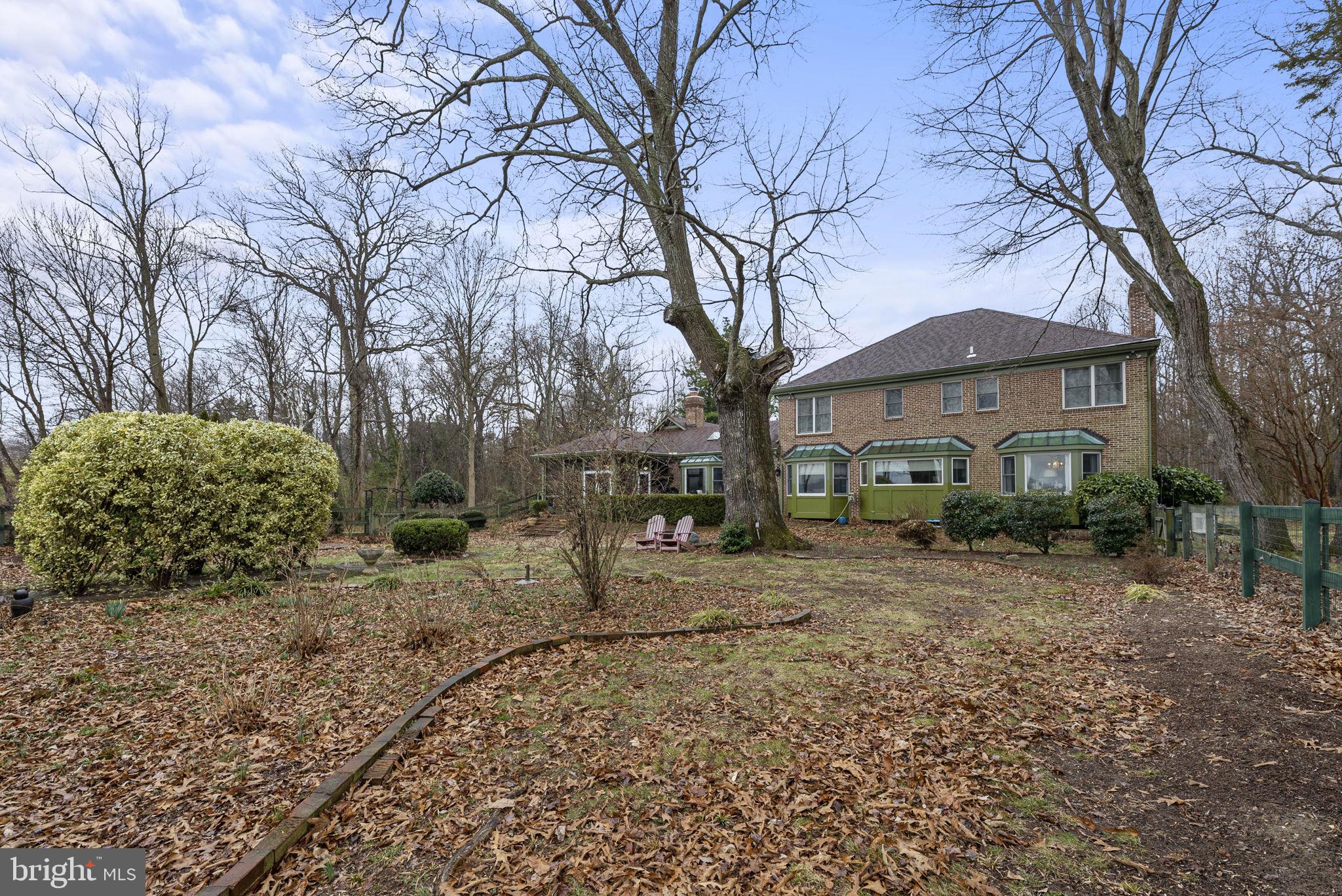 HALLOWING POINT RIVER ESTATES - Residential