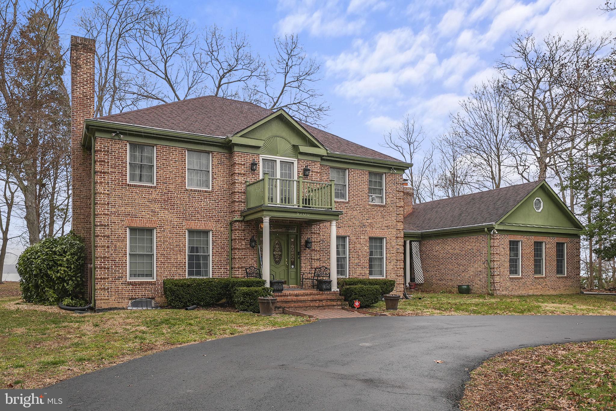 HALLOWING POINT RIVER ESTATES - Residential