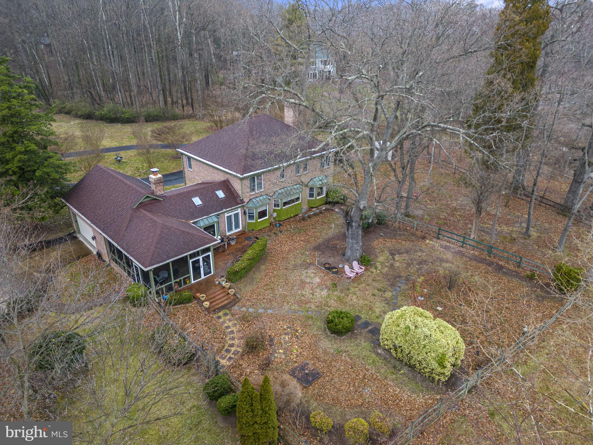 HALLOWING POINT RIVER ESTATES - Residential