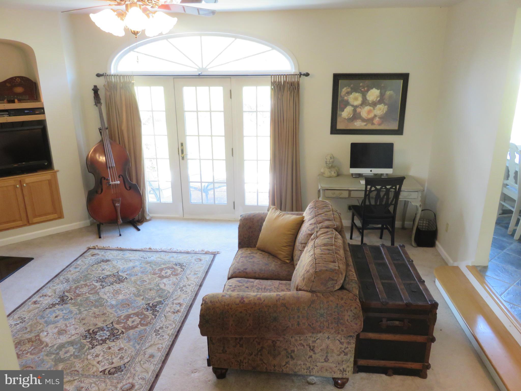 SPRING MILLS FARM - Residential