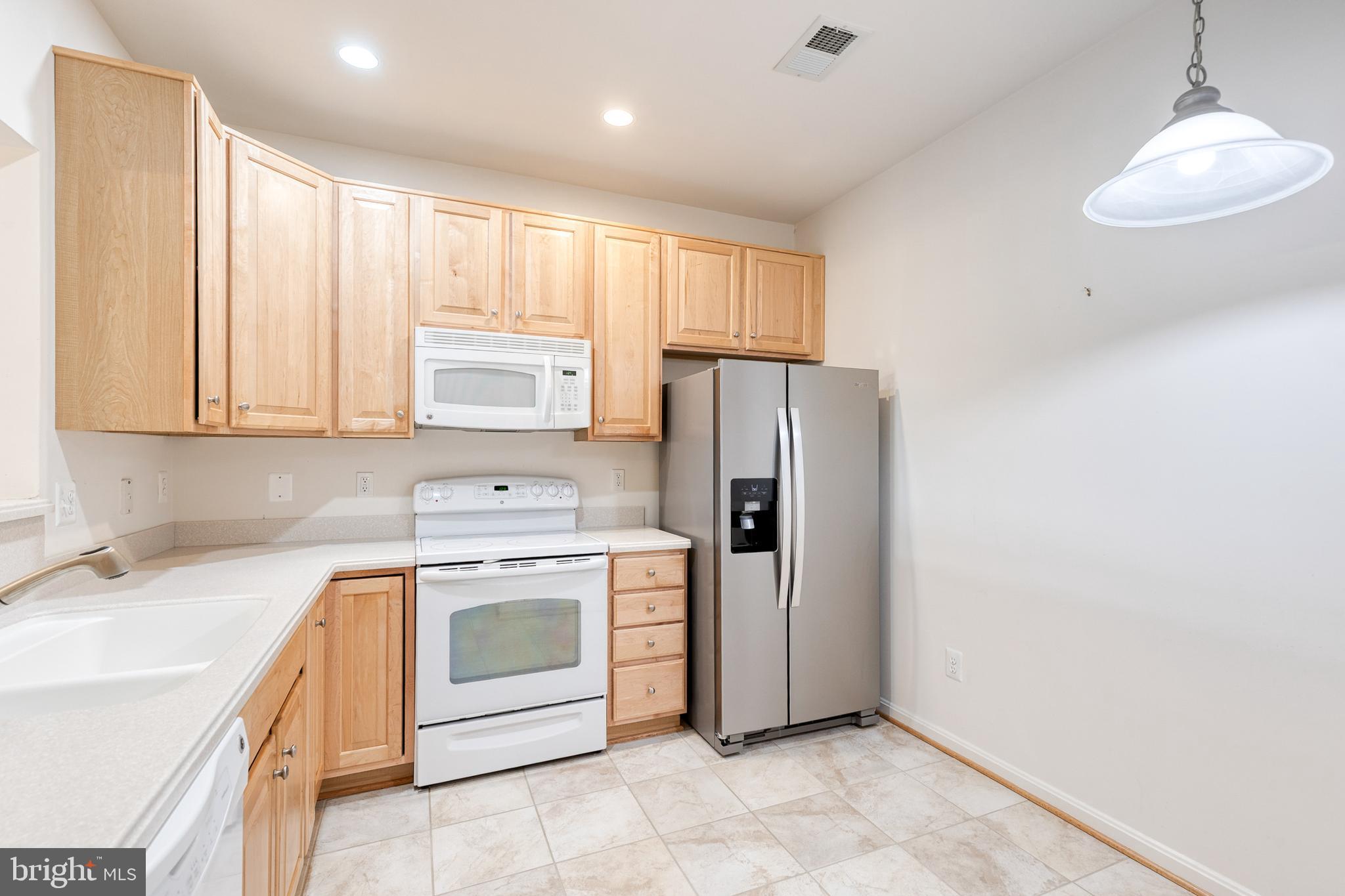 GATHERINGS AT LYNDWOOD - Residential