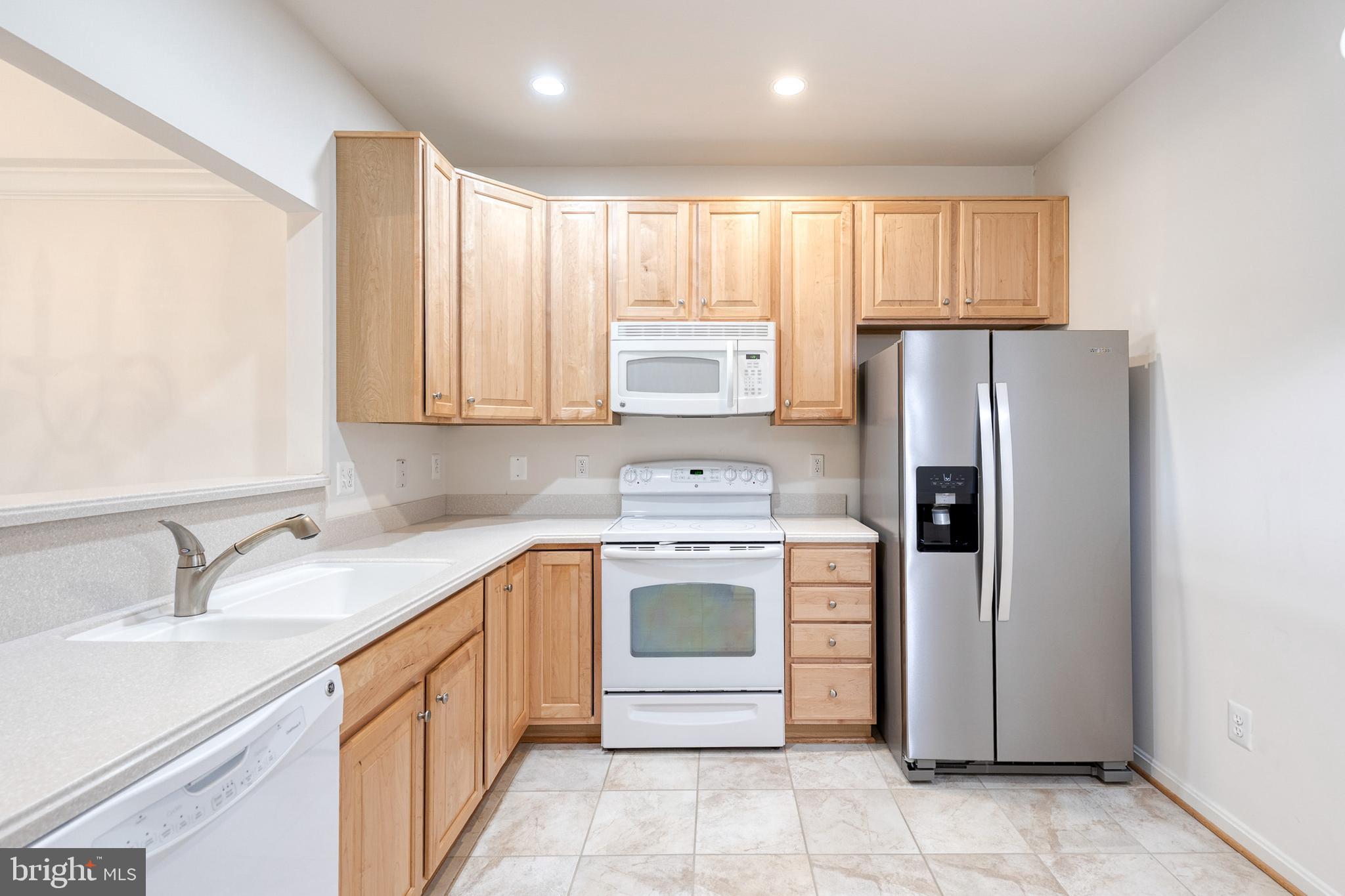 GATHERINGS AT LYNDWOOD - Residential