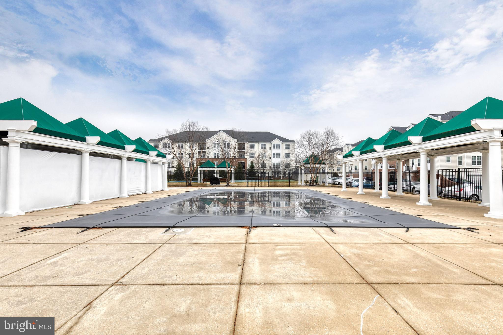 GATHERINGS AT LYNDWOOD - Residential