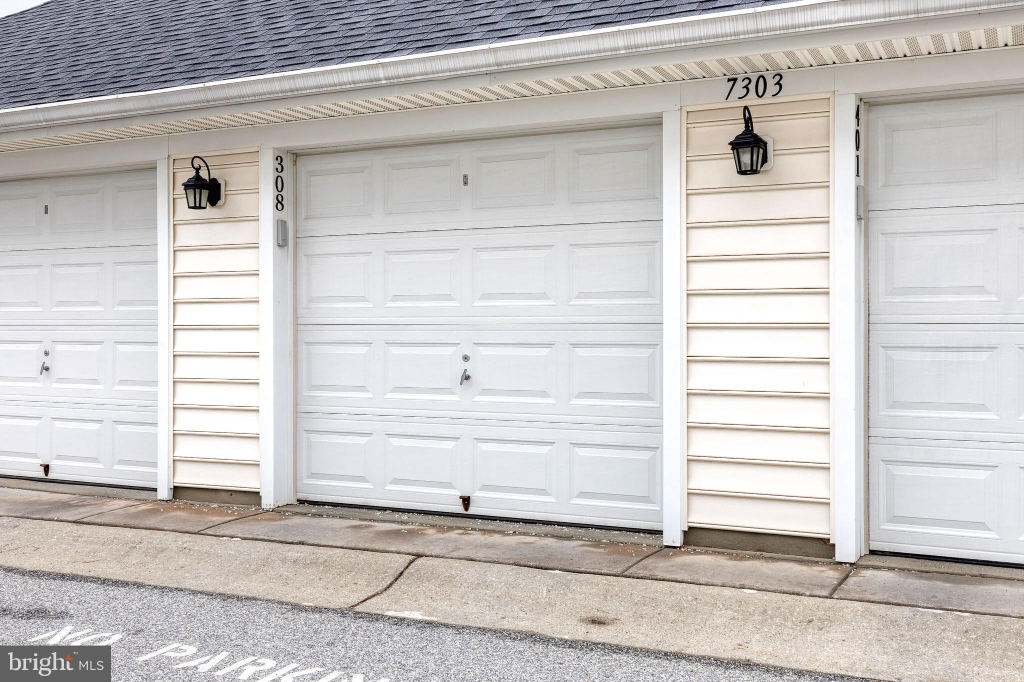 GATHERINGS AT LYNDWOOD - Residential