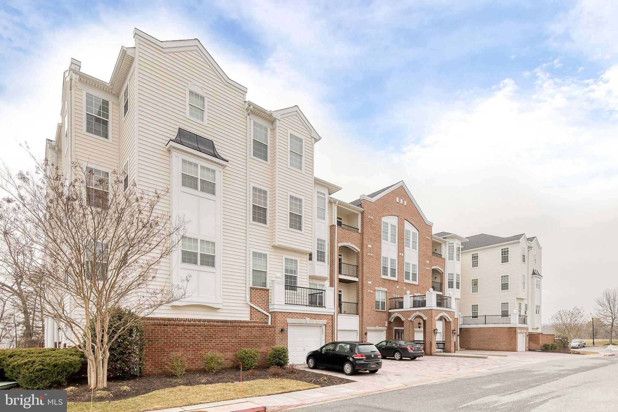 GATHERINGS AT LYNDWOOD - Residential