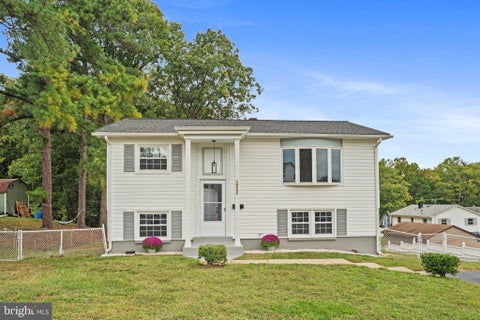 Homes For Sale - 14531 Fullerton Road<br/> WOODBRIDGE, VA 22193