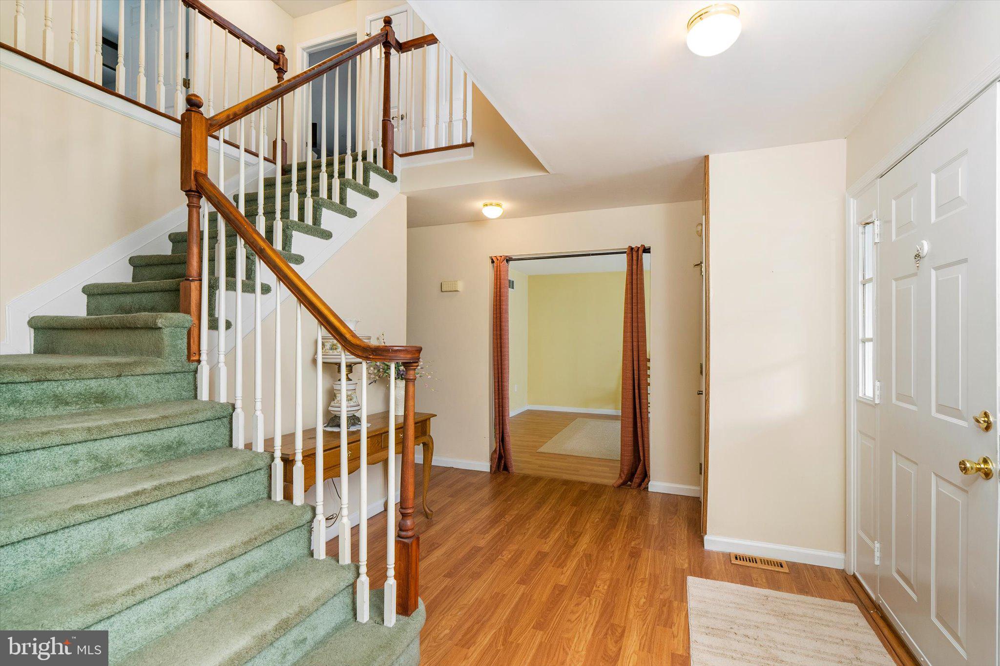 208 N. SUCCESS