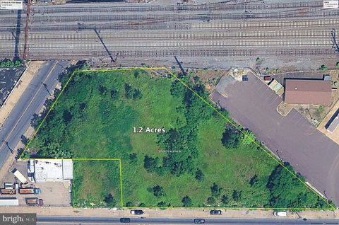 2719 N 17TH STREET 33 PHILADELPHIA PA 19132