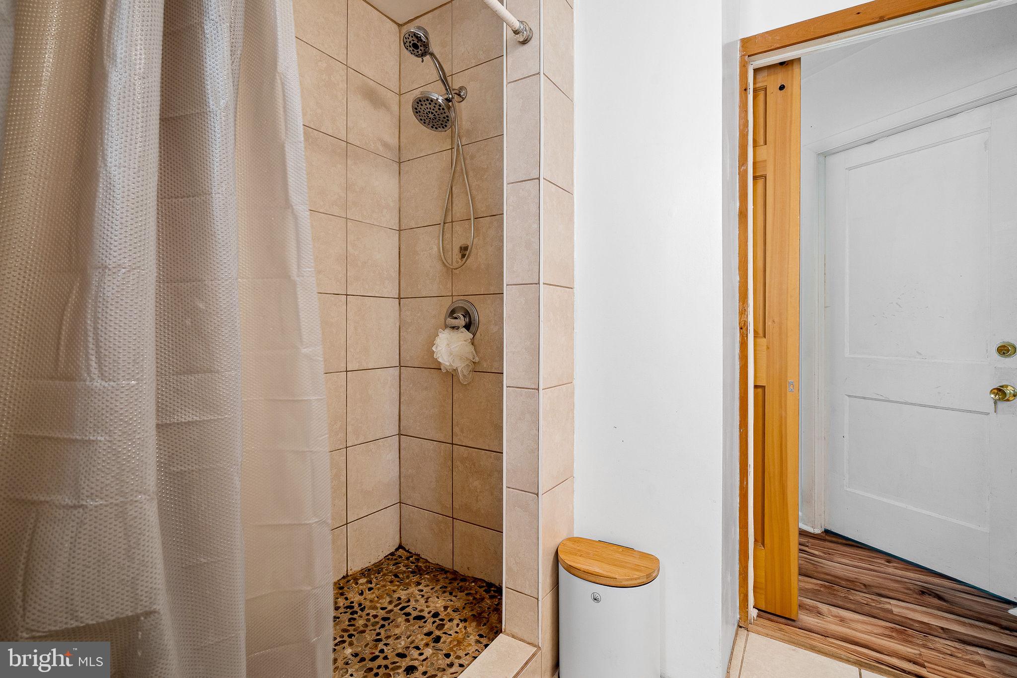 WALTHERSON - Residential