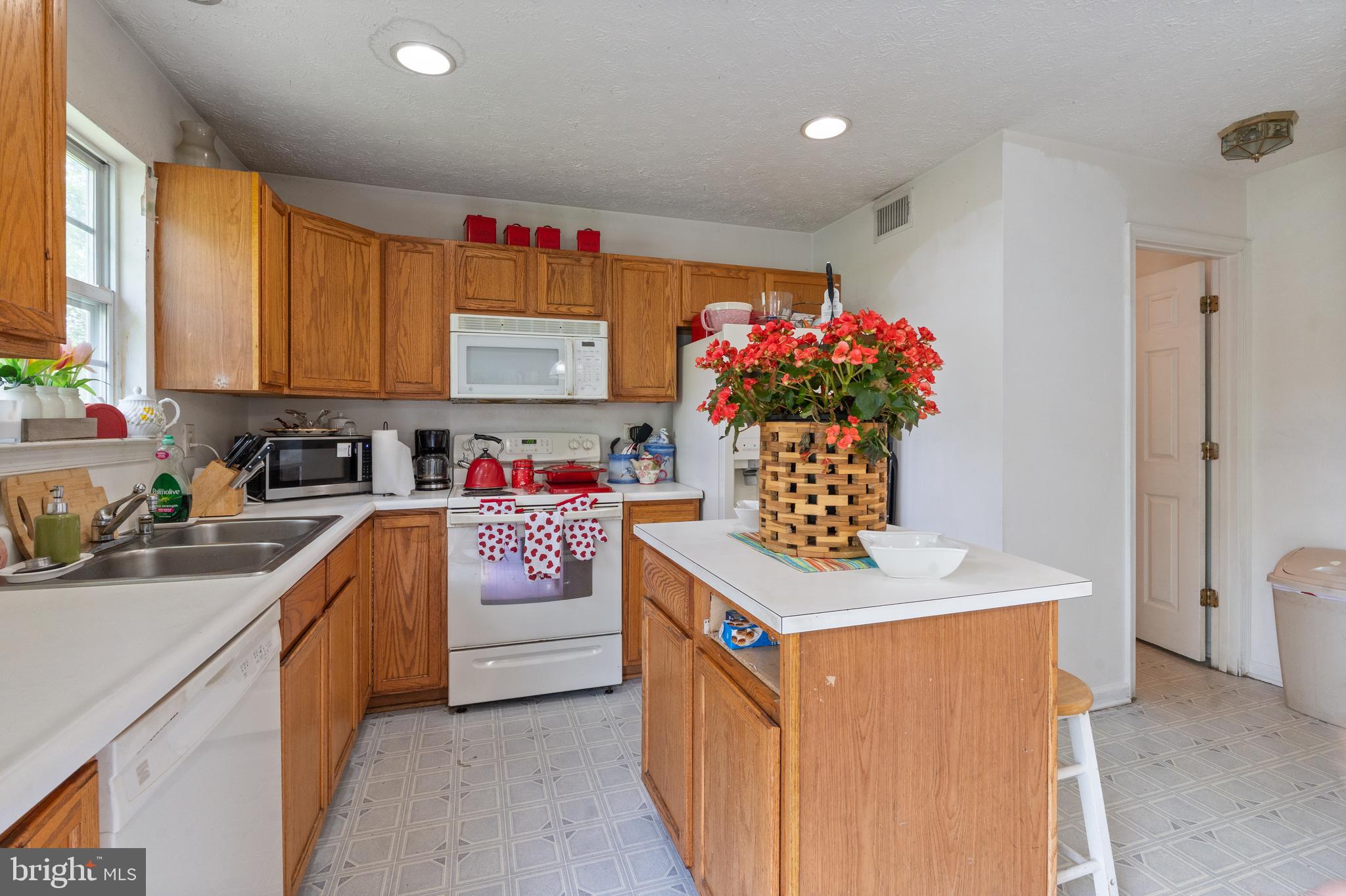 CLAYBROOKE - Residential
