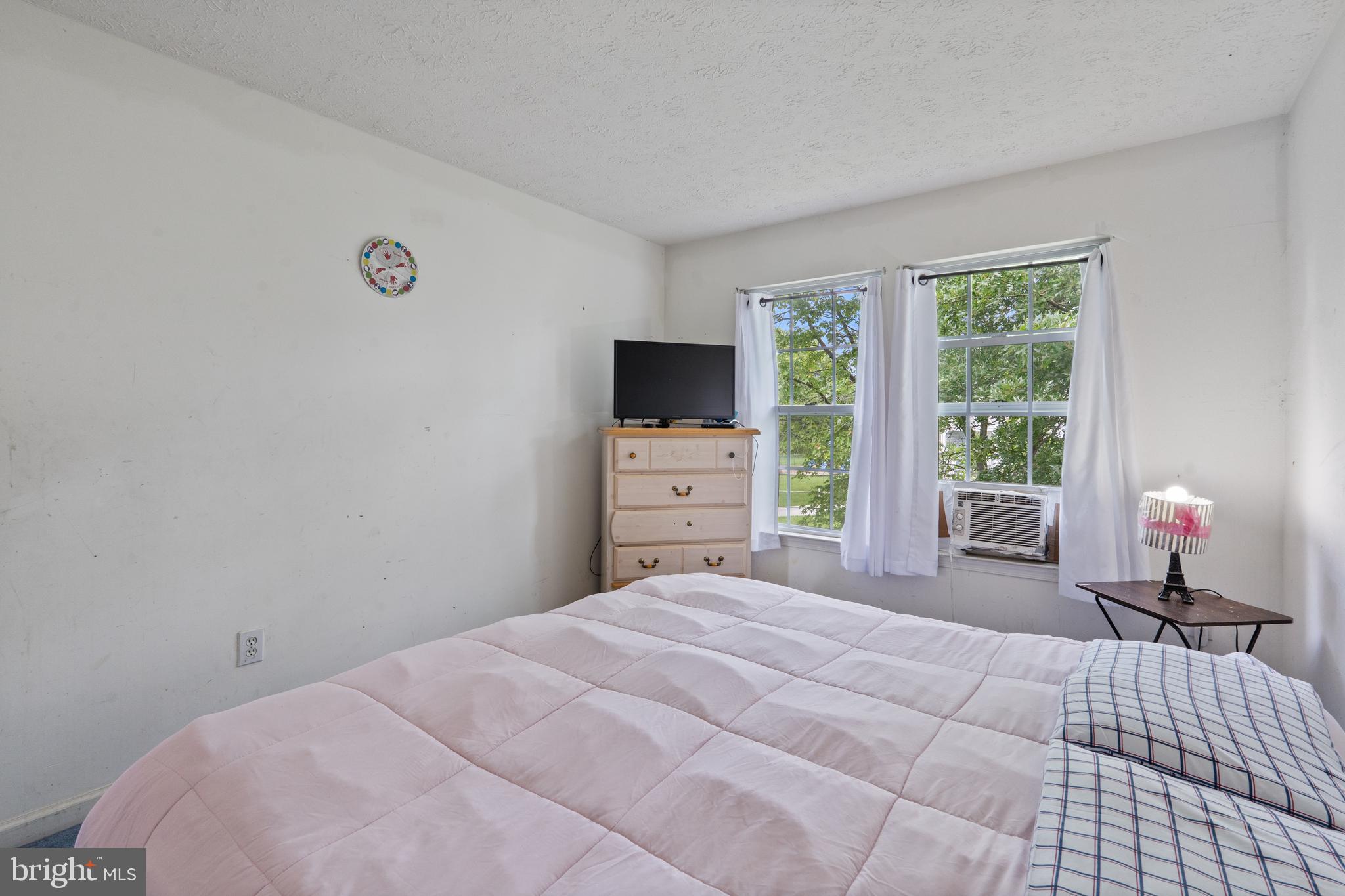 CLAYBROOKE - Residential