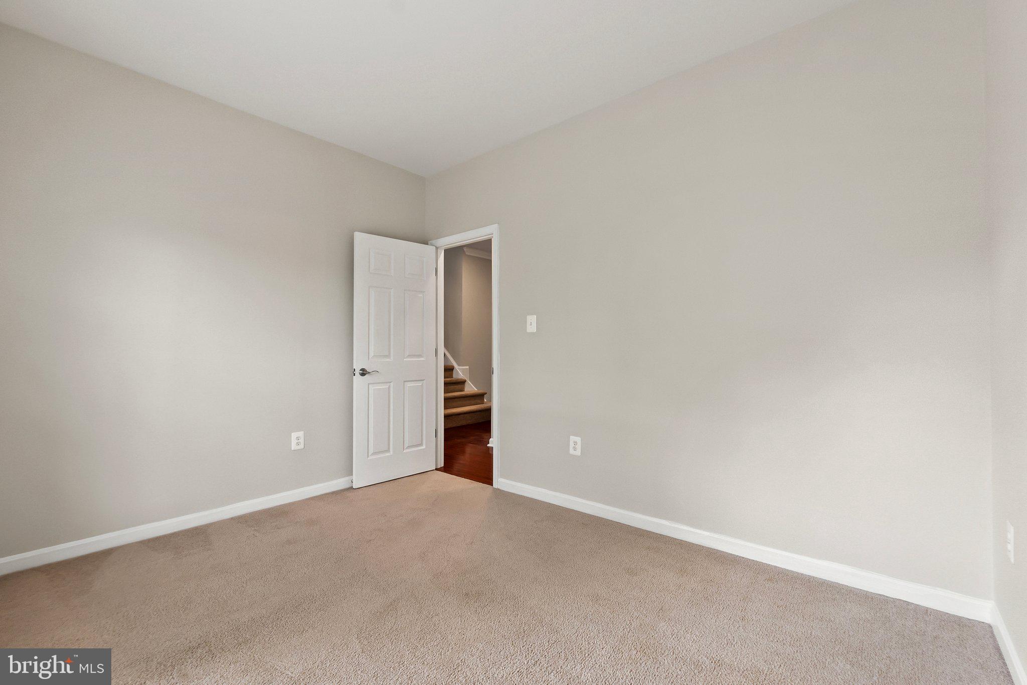 SHEFFIELD MANOR - Residential Lease