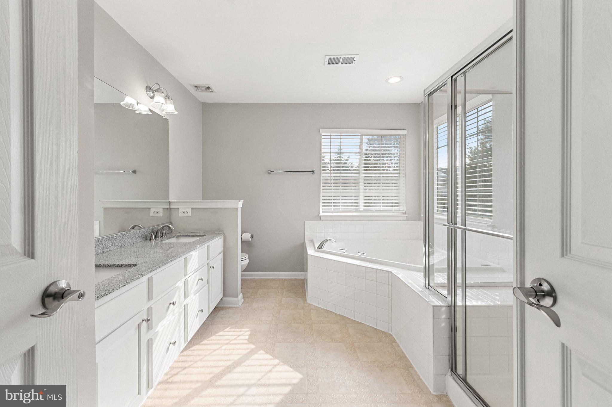 SHEFFIELD MANOR - Residential Lease