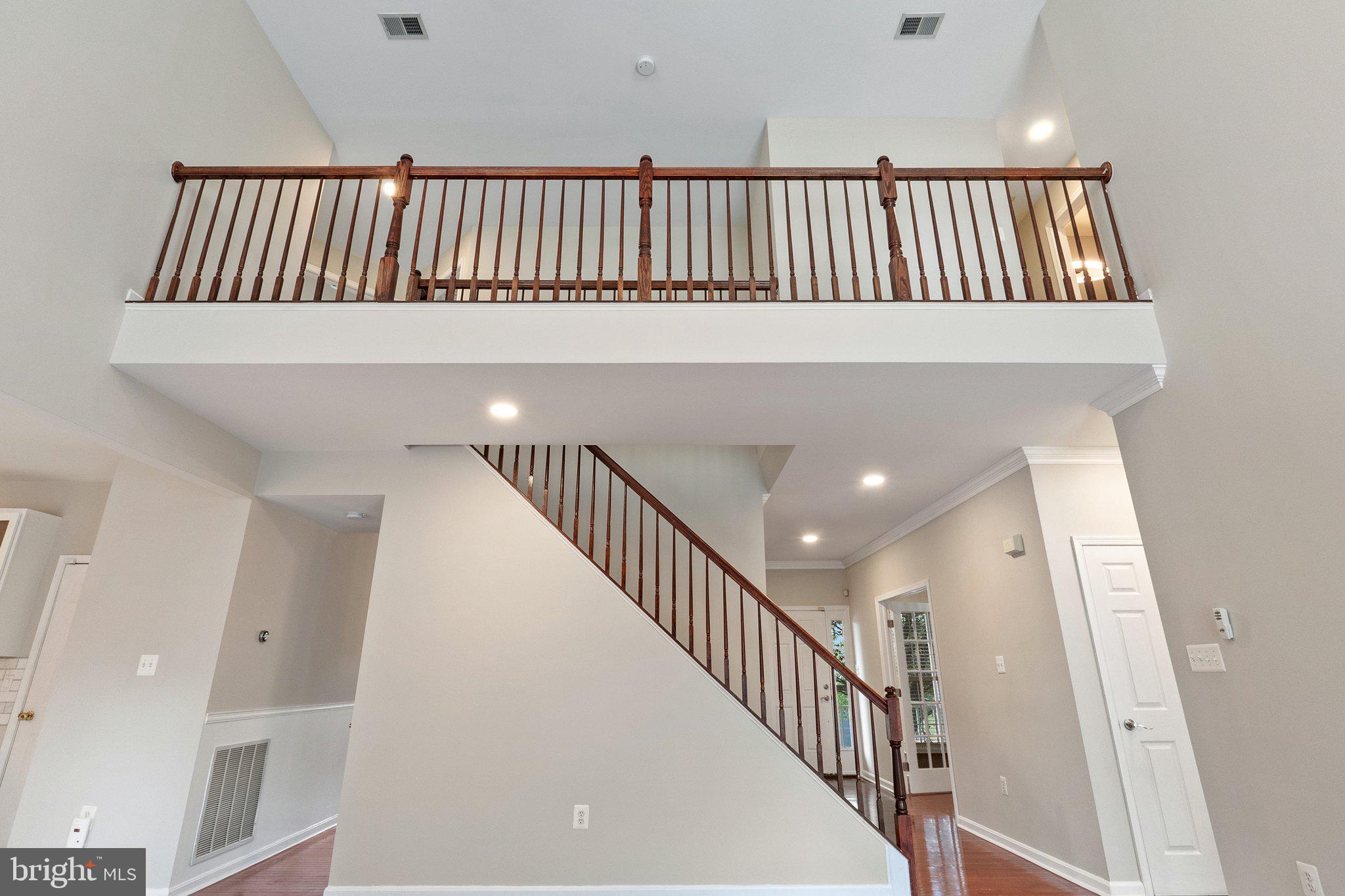 SHEFFIELD MANOR - Residential Lease