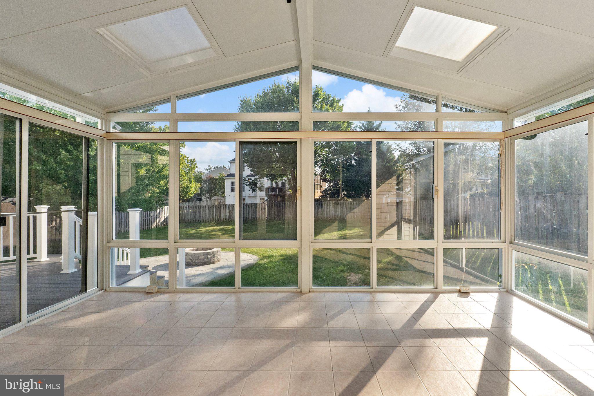 SHEFFIELD MANOR - Residential Lease