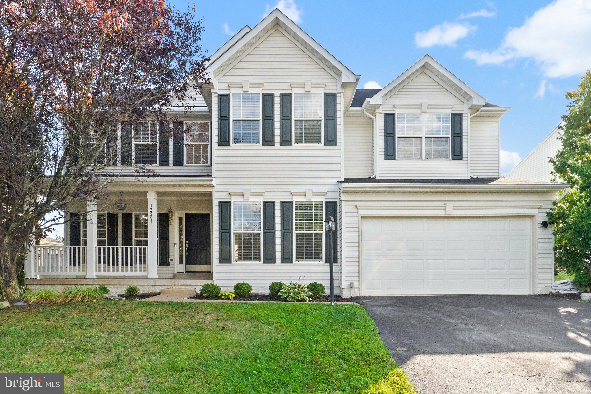 SHEFFIELD MANOR - Residential Lease