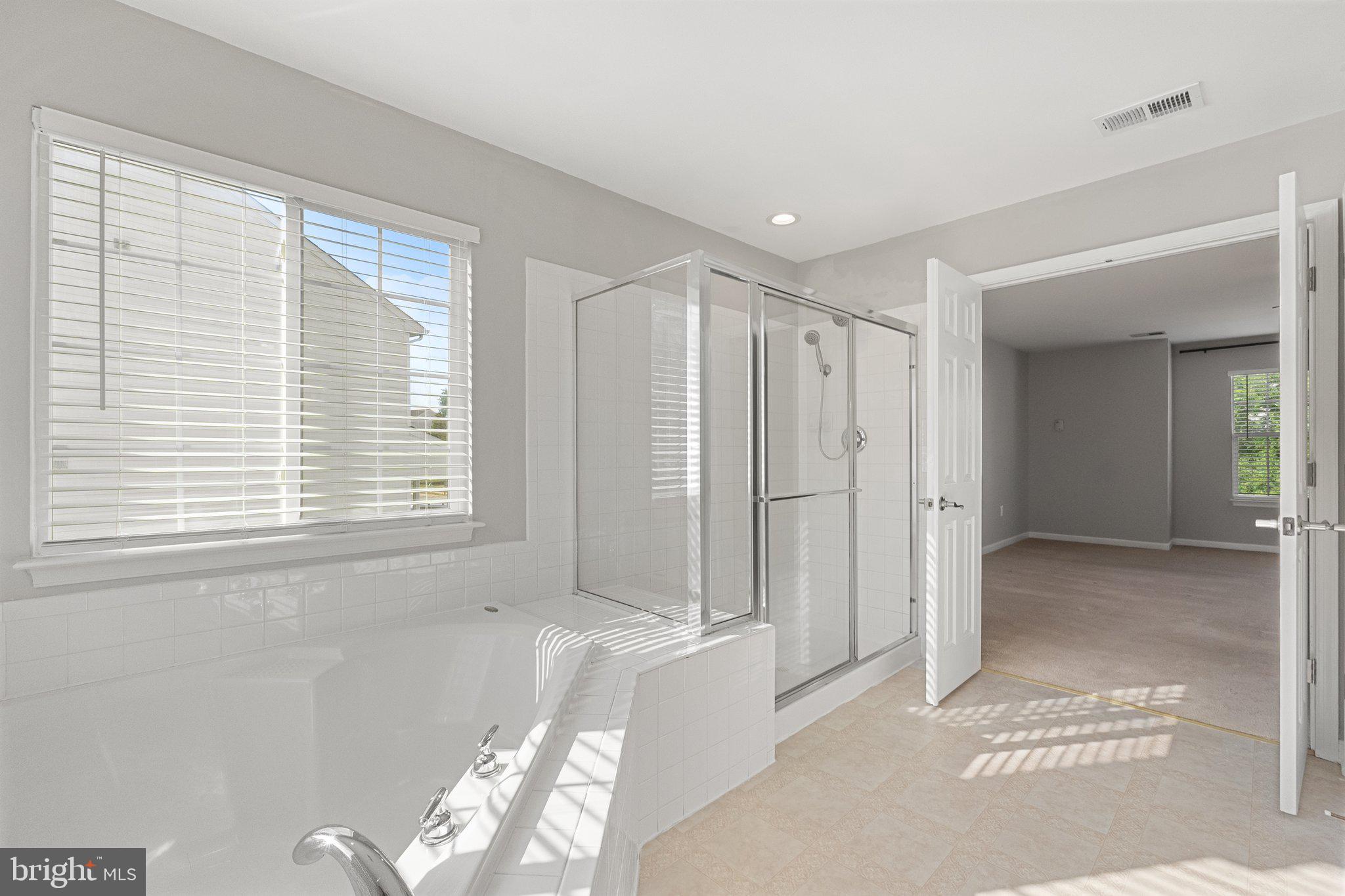 SHEFFIELD MANOR - Residential Lease