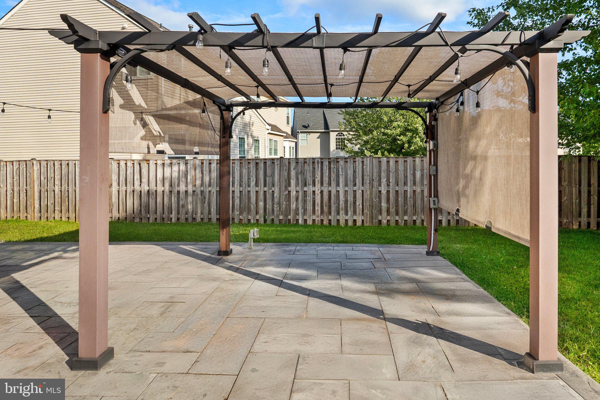 SHEFFIELD MANOR - Residential Lease