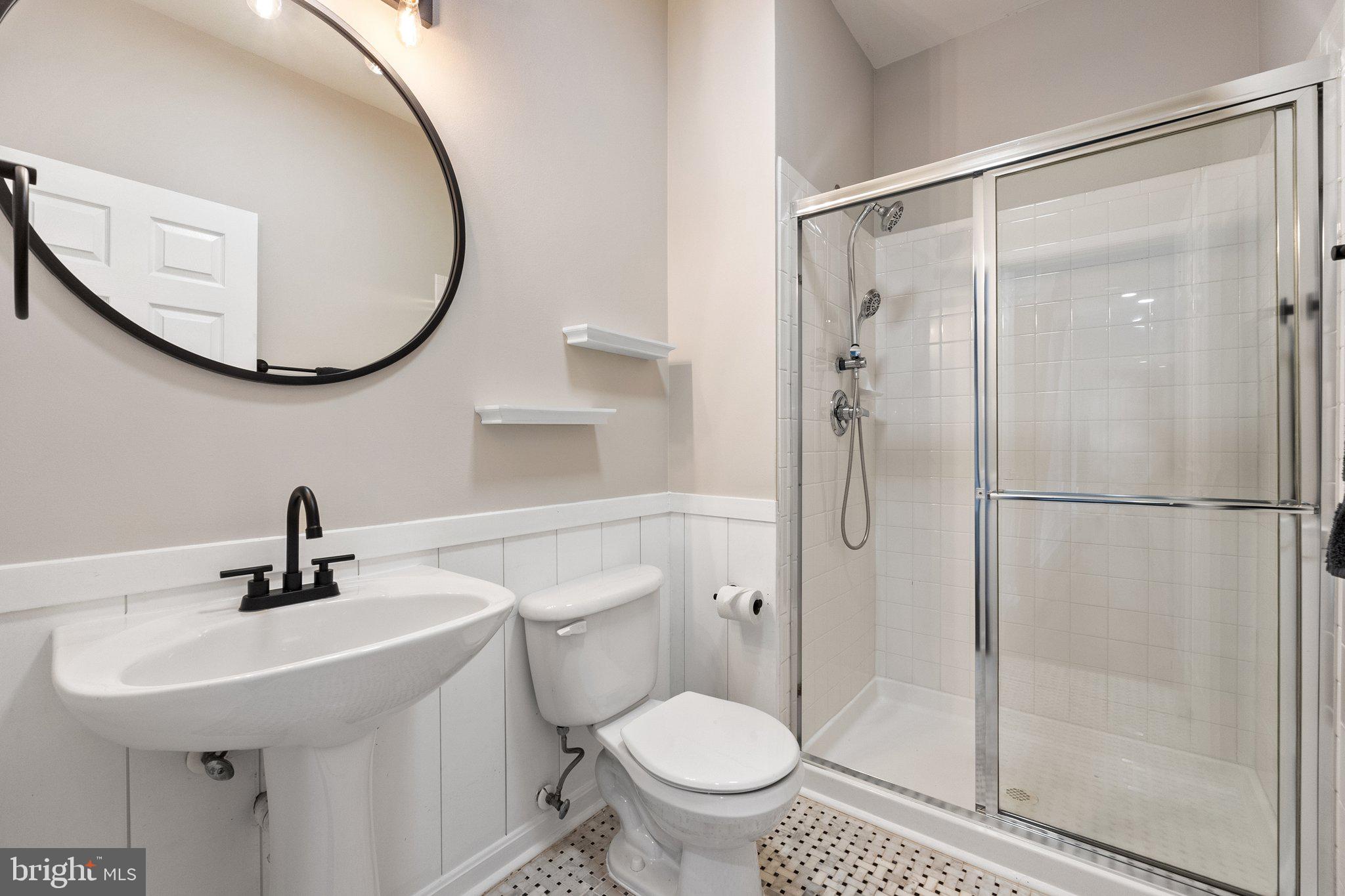 SHEFFIELD MANOR - Residential Lease