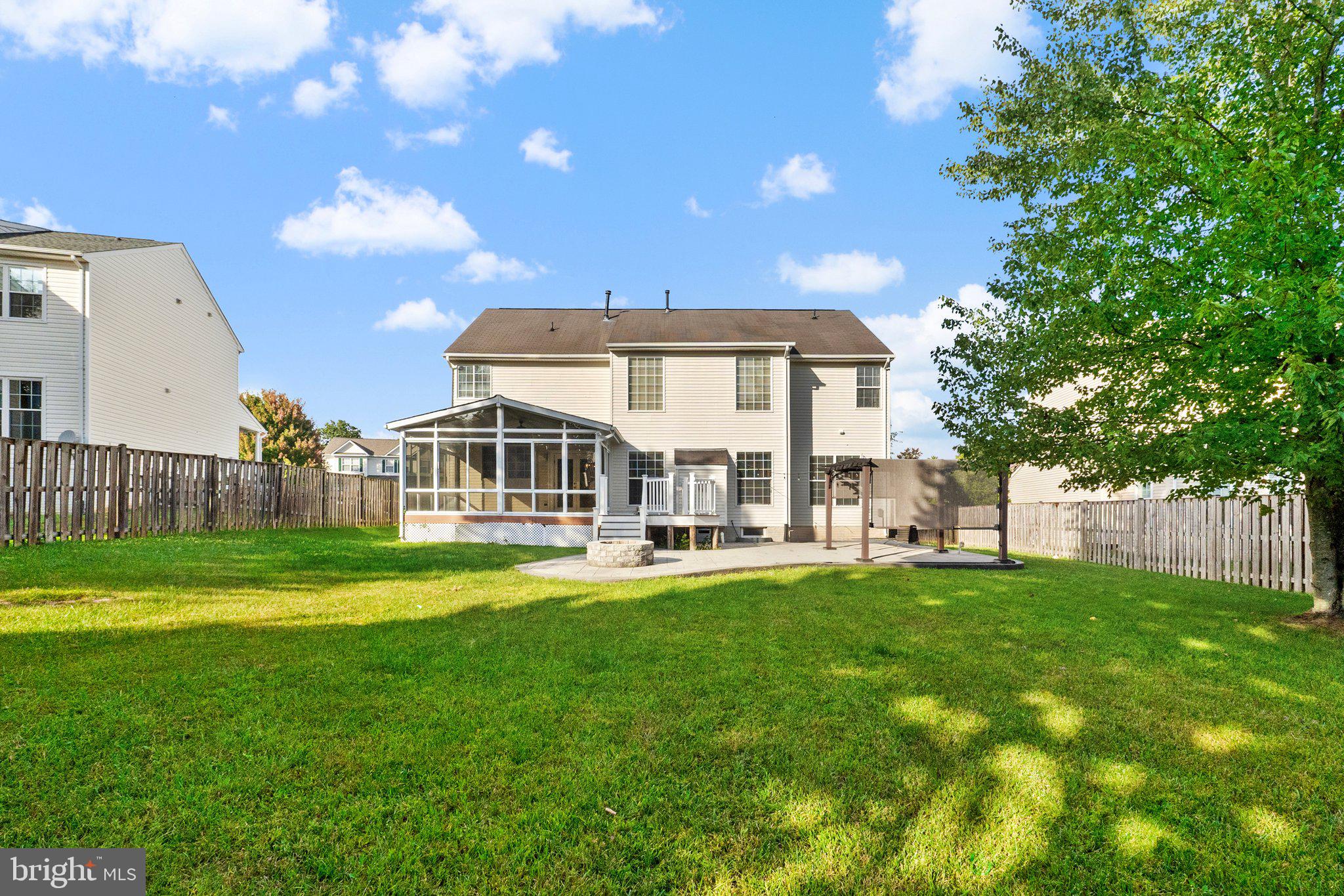 SHEFFIELD MANOR - Residential Lease