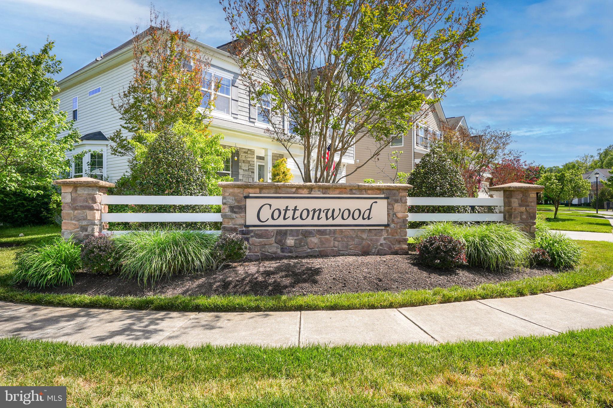 COTTONWOOD - Residential