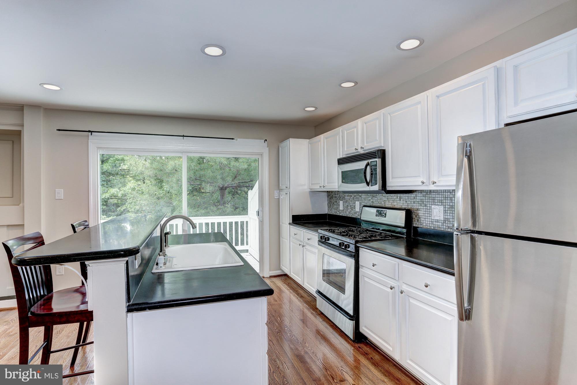 12095 EDGEMERE CIRCLE